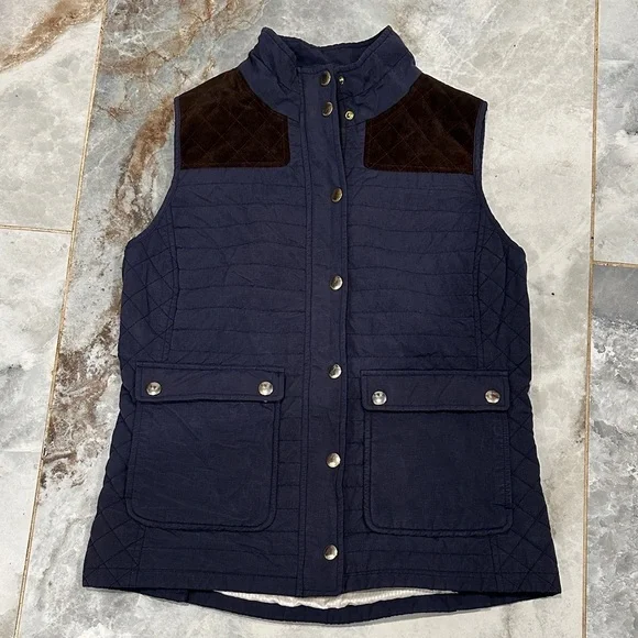 Vineyard Vines Dark Blue Quilted Vest with Dark Brown Details - Picture 2 of 9